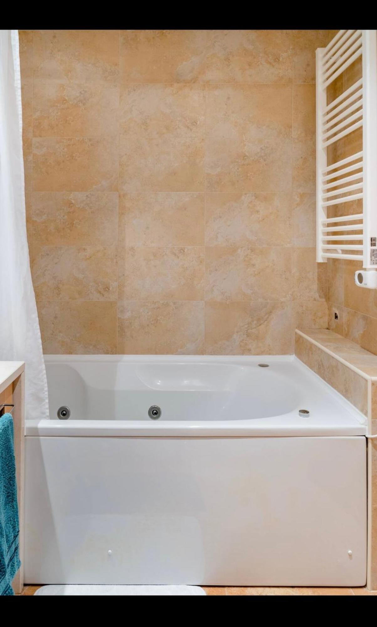 Sunshine House Homestay Ericeira
